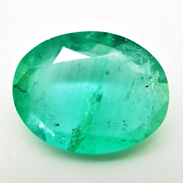 Pierre précieuse naturelle 13 x 10 mm émeraude verte colombienne 13,15