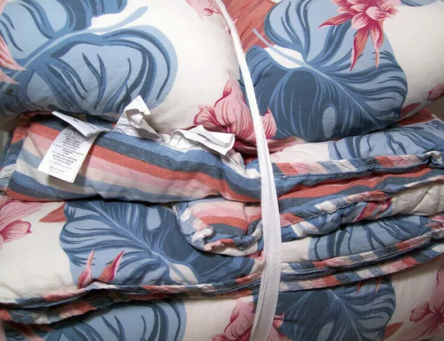 Pottery Barn Teen Roxy Sun Soaked Floral Reversible Stripe XL Twin Comforter New 2