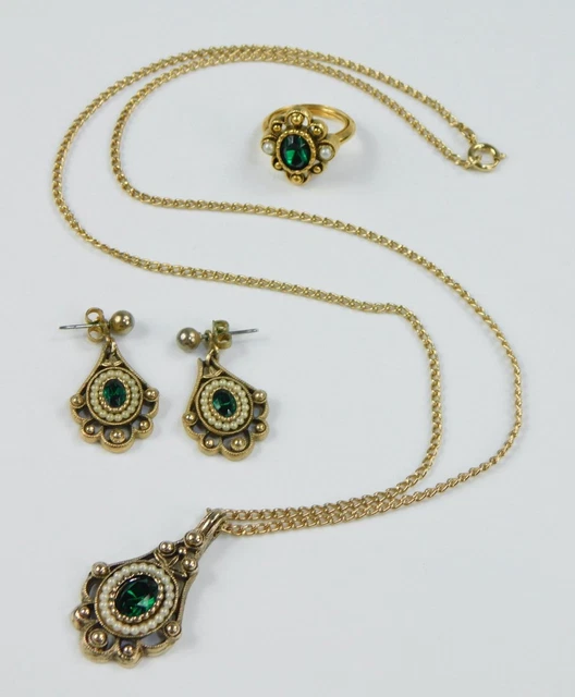 Vintage AVON Victorian Style Emerald Green Glass Necklace Earrings Ring Pearl