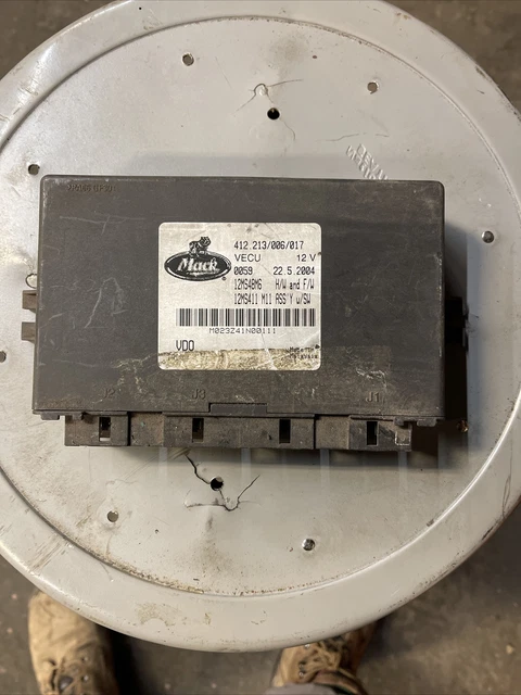 OEM Mack VECU Control Module CECU 12MS48M6 12ms411