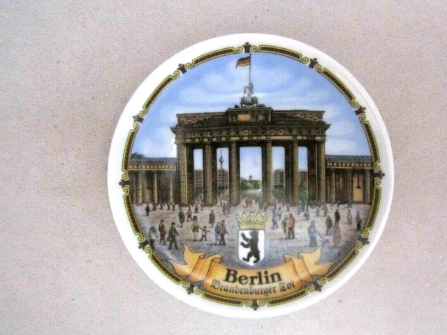 berlin brandenburger porcelain coaster ashtray dish souvenir. Vintage. 3-3/4".