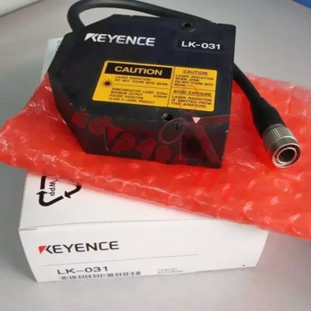 ONE New KEYENCE LK-031 Laser Displacement Sensor