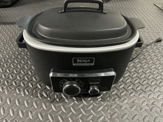 https://www.picclickimg.com/cm0AAOSwASZlNVvg/Ninja-MC702Q-15-Cooking-System-Black-3-in.webp
