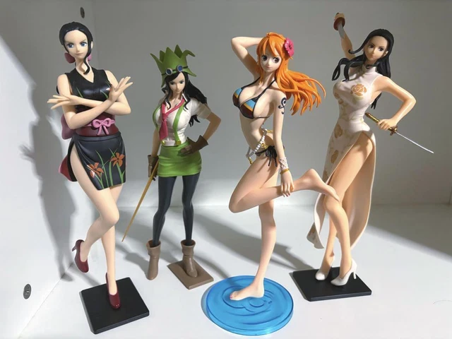 MAILLOT DE BAIN One Piece Nami Robin GLITTER & GLAMOURS Banpresto Lot 4
