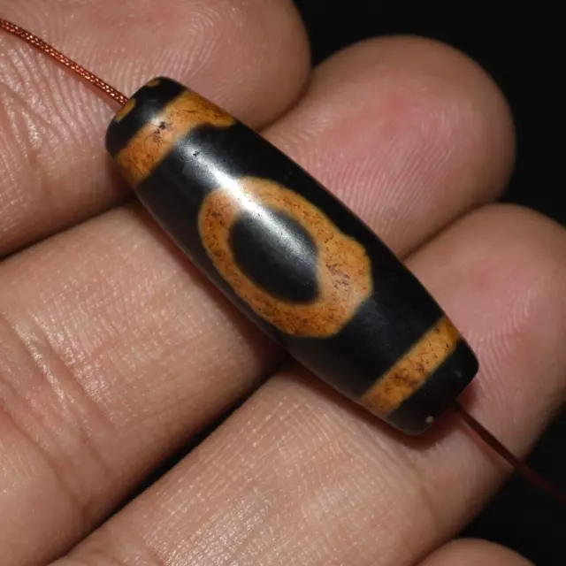 Antique Old Indo Tibetan Himalayan Dzi Agate Eye Bead Amulet in good Condition