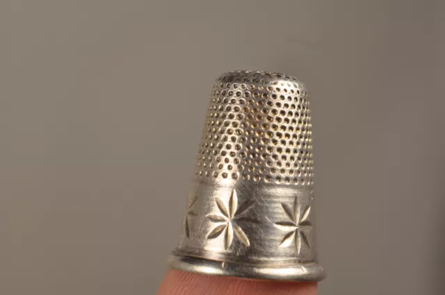 3 Des A Coudre Ancien Argent Massif Antique Sewing Silver Thimble La Fontaine 2