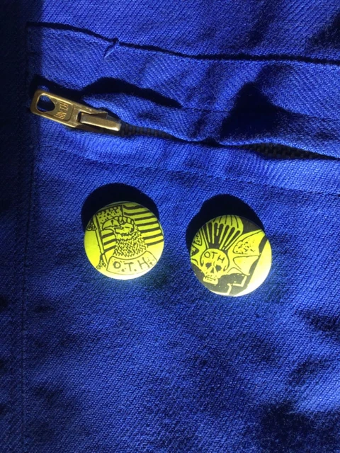 Lot 2 badges Original vintage OTH années 80´s collector eighties rock punk