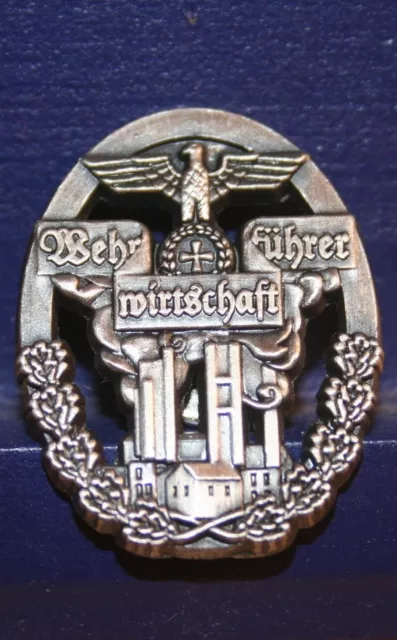 Ausverkauf   Pin Militaria Wehrwirtschaft Führer Reichsadler   Metall Neu  374