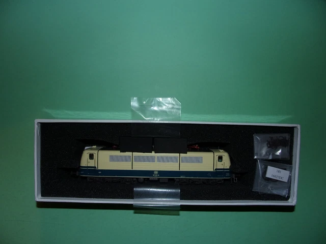 Locomotive électrique LS MODELS BB22200 Couleur Béton - Édition Rare N°1bis - NEUVE