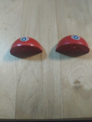 TENTE Tente Exin. 2 semiesferas pequeñas rojas s/ 2 Small red semi-spheres 