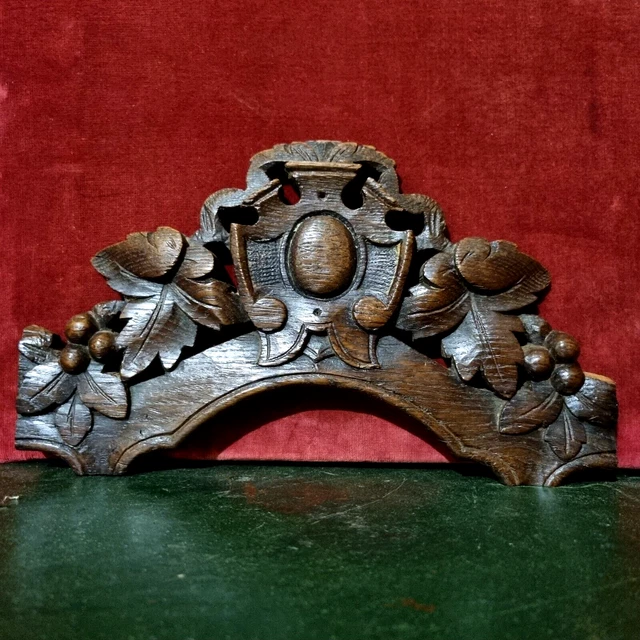 Leaf berry shield wood carving pediment - Antique French architectural salvage .