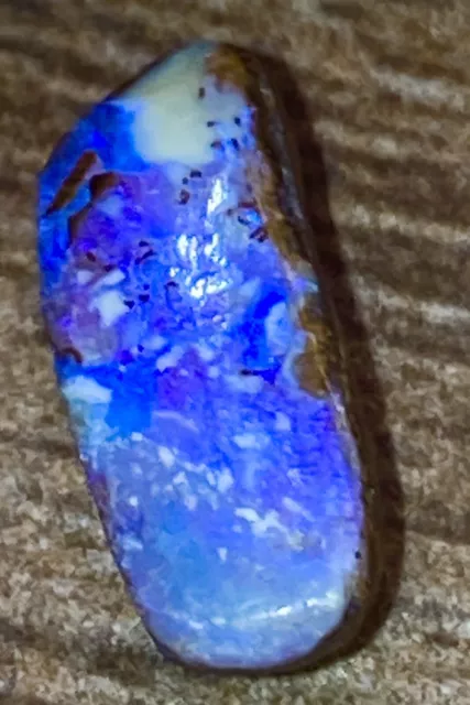 #728 2.65 Ct Australian Boulder Opal