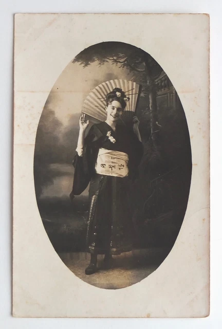 FEMME ÉLÉGANTE BOURGEOISE robe - Photo ancienne CPA RPPC EUR 11,00 - FR