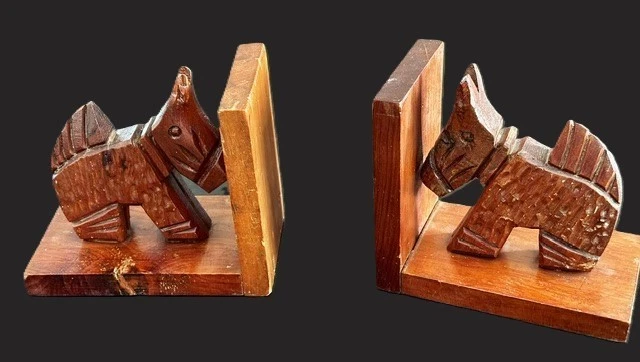 Paire De Serre-livres Art Déco En Bois Peint (Noir Mat, Motif Unique, Fait Main)