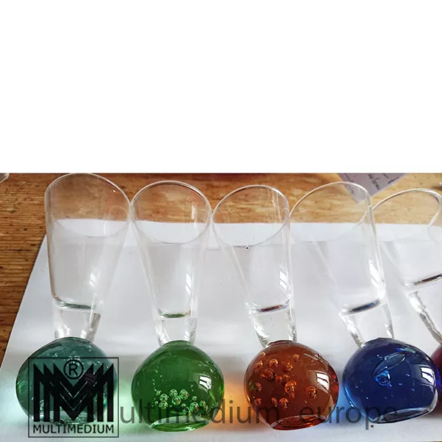6 schöne vtg farbige Bubble Glas Likör Gäser Kugel Italy 3
