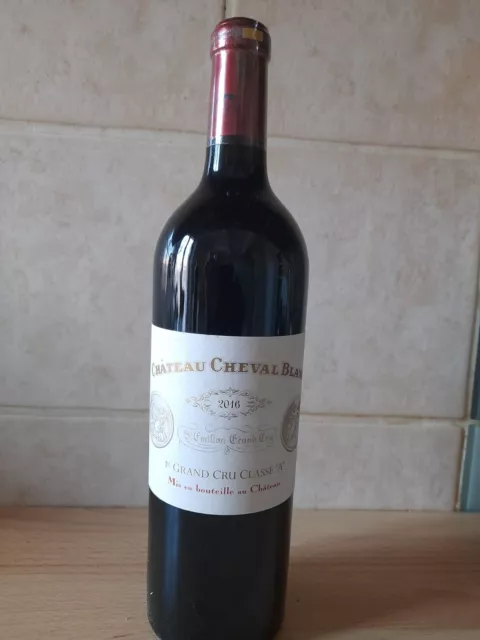 Exceptionnel Château Cheval Blanc 2016 ; 1er Grand Cru classé A.  100/100 PARKER