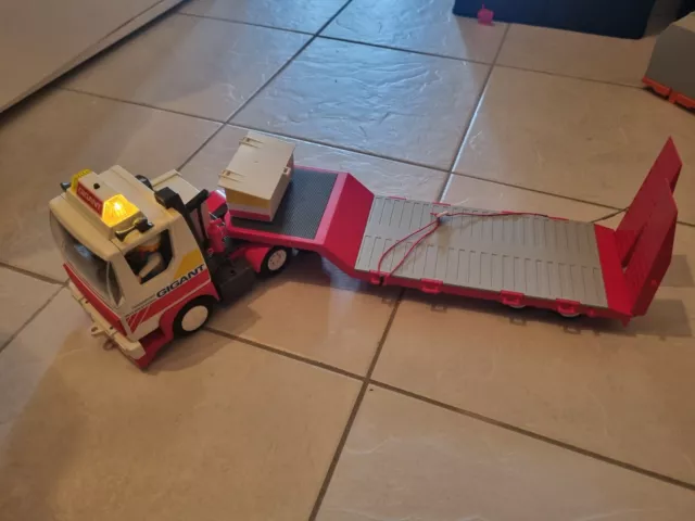 Playmobil 3935 Gigant Tieflader LKW City Bau