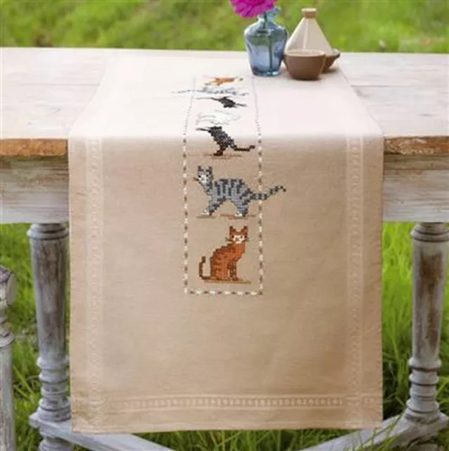 Vervaco Table Runner Vorgezeichnet Embroidery Package " Playful Cats "