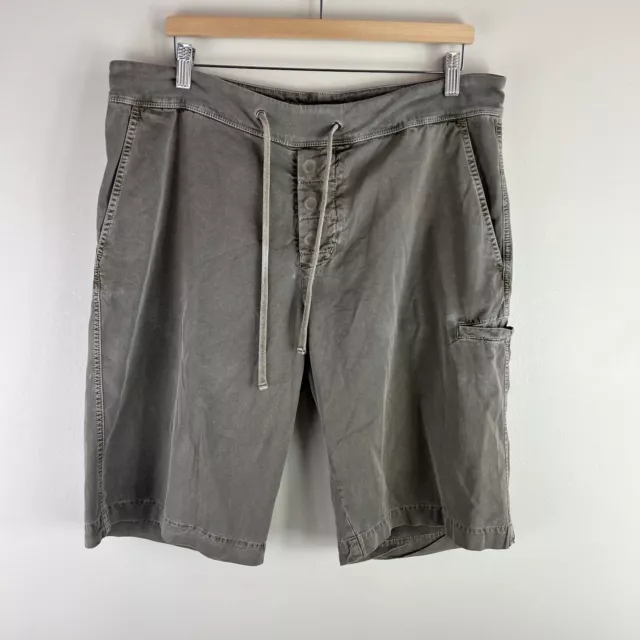 Standard James Perse Shorts Mens Large 3 Gray Button Fly Drawstring