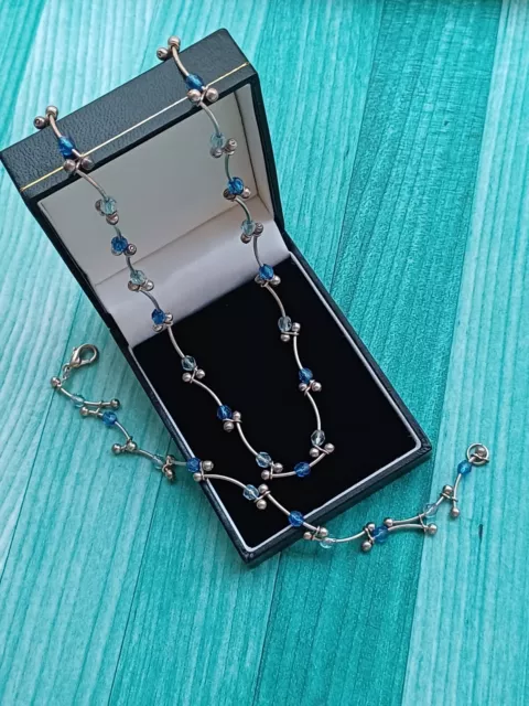 Beautiful Delicate Silver Toned Two Tone Blue Curved Bar Link Chain Matching Set
