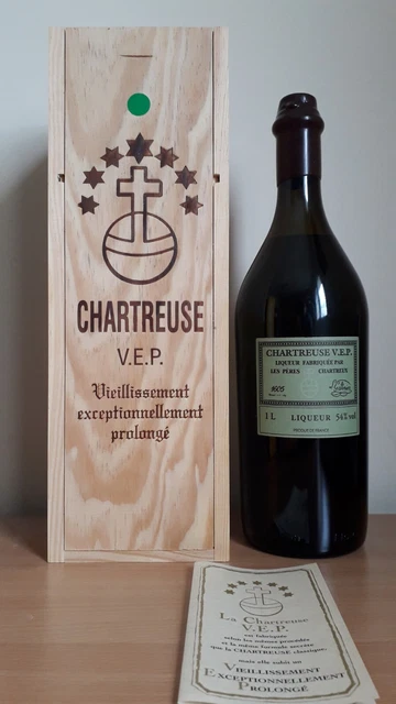RARE ! Chartreuse verte VEP 2016 bouteille de 1 litre en coffret bois.