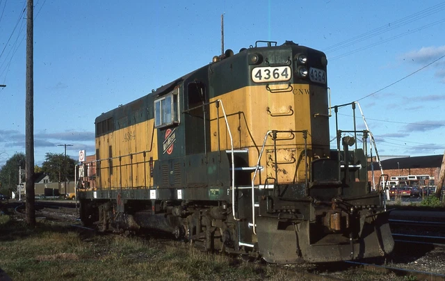 CNW GP7 - Number - 4364 - ORIG - KR - rals683