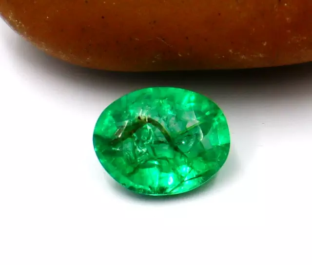AAA+ 2.85 Ct Loose Gemstone Emerald Columbian Certified Oval Cut