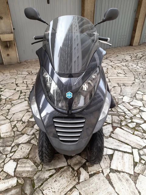 piaggio mp3 250cc piaggio mp3 250cc