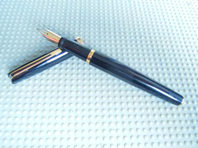 Beautiful Rare Vintage Black Waterman's Super  Fountain Pen !!!!!