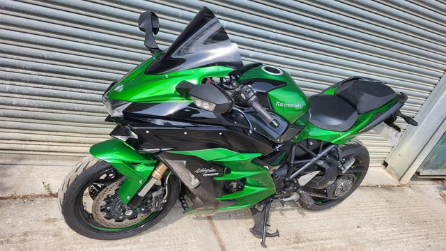 KAWASAKI NINJA H2 Sx Ajf 2018 - 68 Reg - Only 6332 Miles