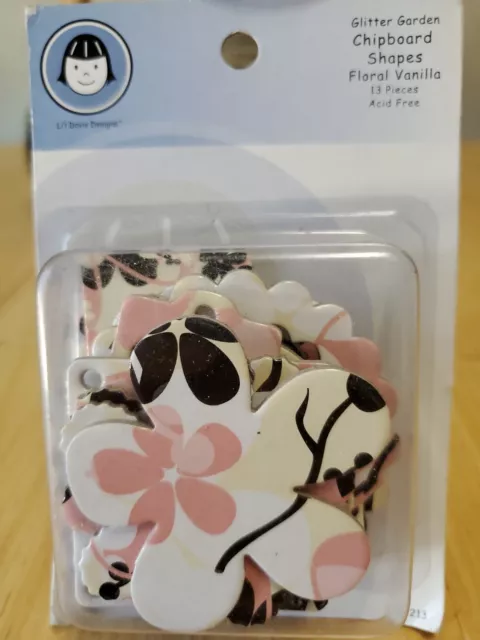 Li'l Davis Designs Formas de aglomerado Brillo Jardín Floral Vainilla Nuevo en Caja