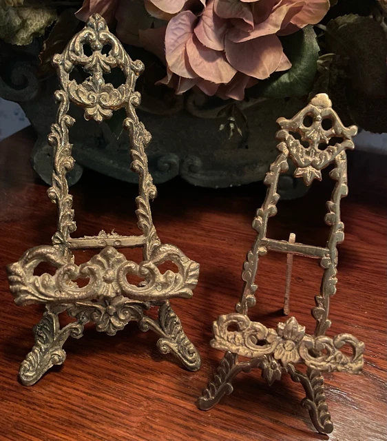 VINTAGE SOLID BRASS Display Stand Easel Set W/Heavily Ornate Victorian