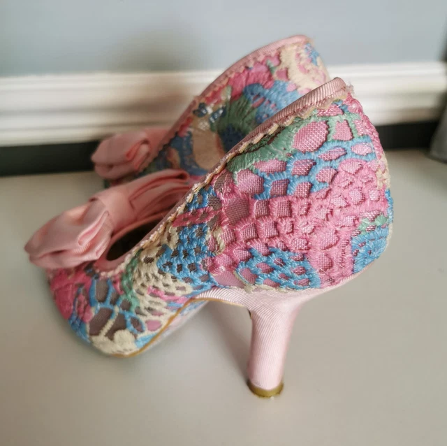Irregular choice mal hotsell e bow pink