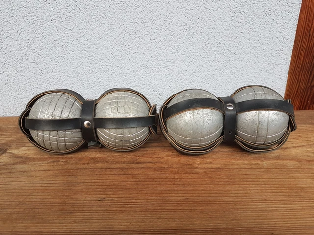 Antiquités Ball and Ball 62, Pétanque, 1880s, France, Artisanat - En vente sur