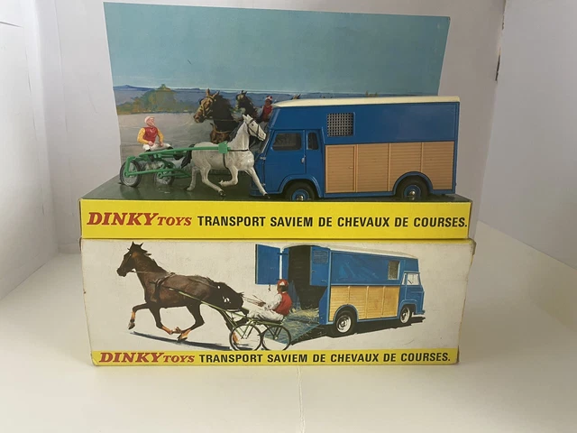 571 Transport Saviem De Chevaux De Courses, - Christie's