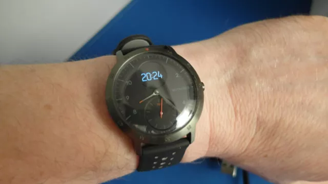 WITHINGS STEEL HR Sport. Multisport hybrid Smartwatch connected