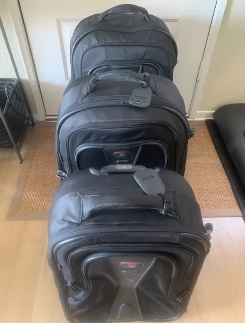 Set of 3 Tumi T Tech Expandable Matching Luggage