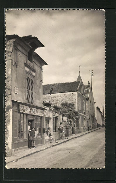 CPA Nerville-la-Foret, Grande Rue, vue de la rue