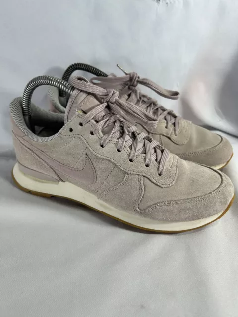 Nike internationalist 5.5 online