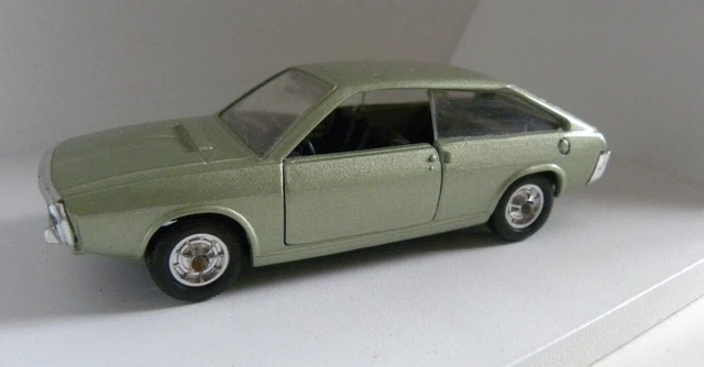 NOVOEXPORT SARATOV (ORIGINAL) TANTAL USSR CCCP LADA MOSKVICH BA3 2102 sans boîte EUR 9,99