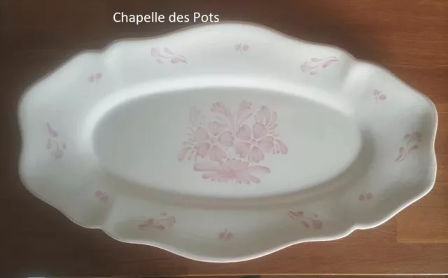 Grand plat faience Chapelle des Pots Motif fleurs roses L 43,5 cm l 25 cm
