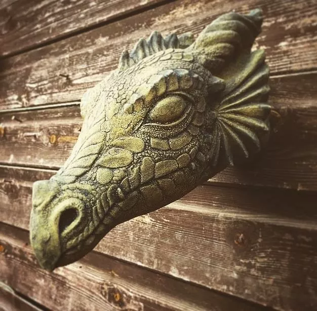 Wyvern dragon head wall plaque stone home or garden ornament 28cm/11" deep