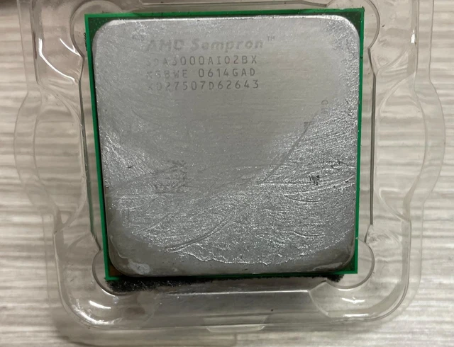 CPU AMD SEMPRON 3000+ 3,0GHz Socket 754 SDA3000AIO2BX usata EUR 25