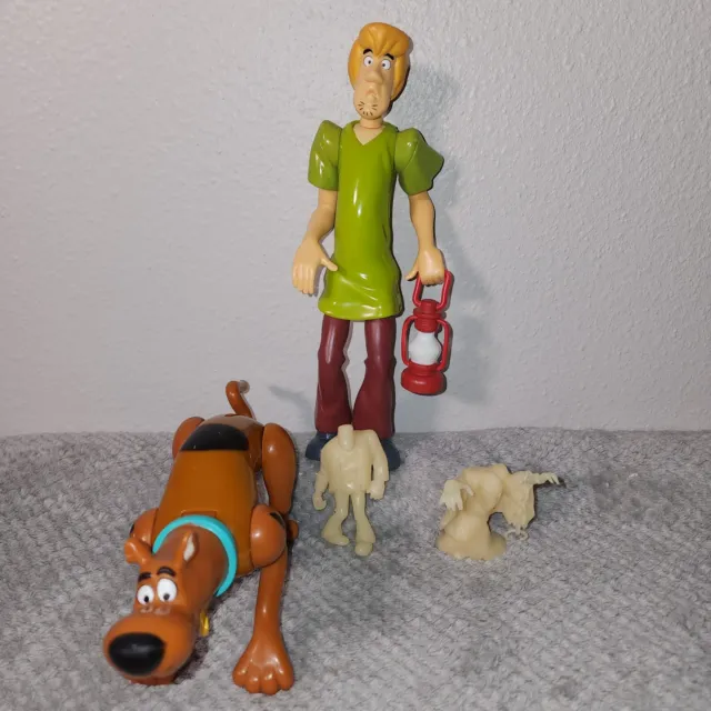 Shaggy & Scooby-Doo 9" Action Figure Hanna Barbera 1999 - Comes with Ghosts