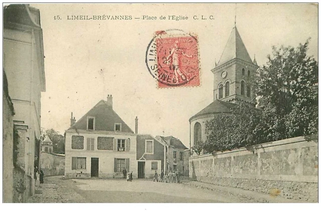 94.LIMEIL-BREVANNES.n°20121.PLACE DE L'EGLISE
