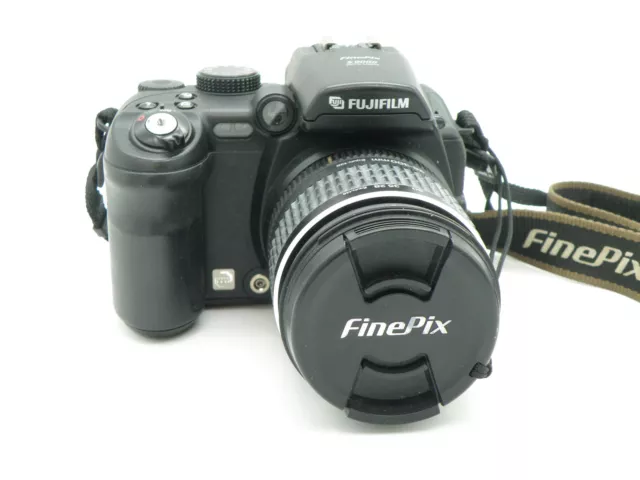 Cámara Digital Fuji Finepix S9000 9MP 28-300mm Zoom + 1G Tarjeta CF para REPARACIÓN Leer