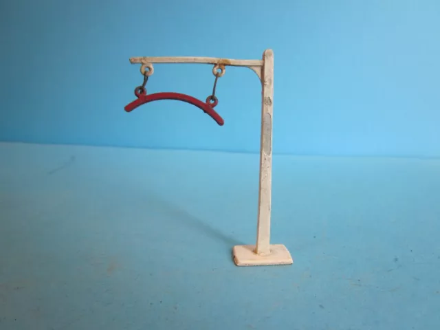 Vintage Crescent OO Gauge Engine Gauge. Good Used Condition.