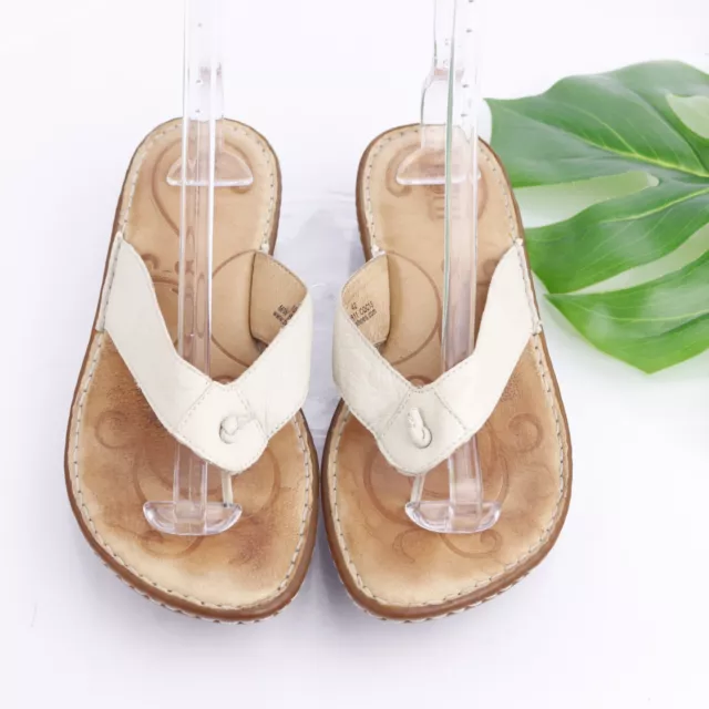 Born Women's Sandal Size 10 White Leather Thong Flip Flop Slide Comfy Bridal