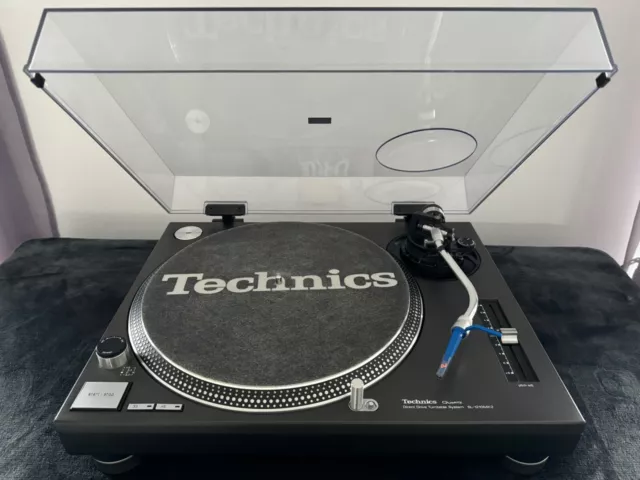 Technics SL-1210 MK2 Plattenspieler