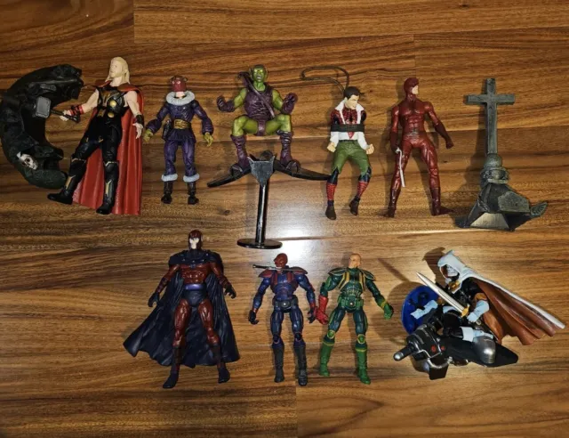 Marvel Diamond Select and Legends Action Figure Lot Loose